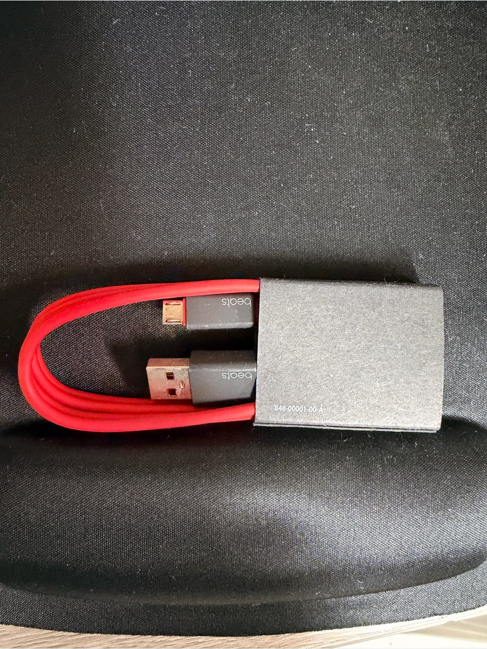 NEW Beats Flat USB to Micro-USB Charging Cable. 1Red/ 1 Black